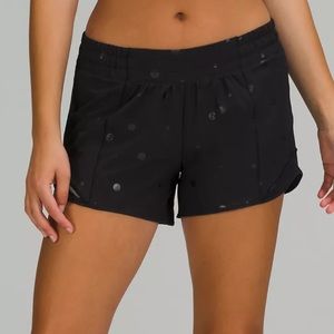 Lululemon Hotty Hot Shorts size 4